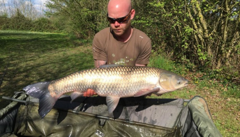A 23 lb grass carp from Villefond, terry brown, Apr 2017