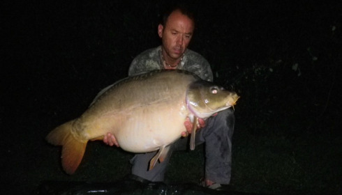 A 39 lb 5 oz carp from Villefond, Sep 2011
