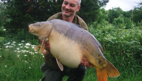 A 40 lb 2 oz carp from Villefond, MAX, May 2010