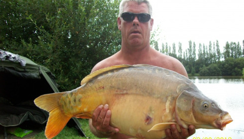A 32 lb carp from Villefond, Jul 2012