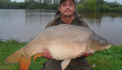 A 41 lb 8 oz carp from Villefond, May 2012