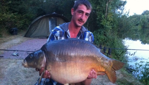 A 36 lb carp from Villefond, Aug 2013