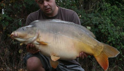 A 39 lb 1 oz carp from Villefond, Sep 2010