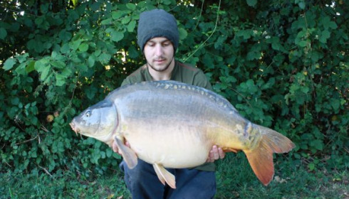 A 39 lb 8 oz carp from Villefond, Jul 2011
