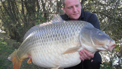 A 50 lb 5 oz carp from Villefond, Oct 2010