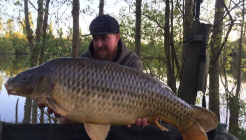 A 26 lb carp from Villefond, Apr 2017