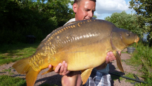 A 31 lb 8 oz carp from Villefond, Jun 2012