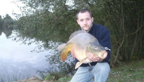A 29 lb carp from Villefond, May 2009