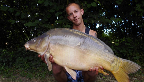 A 30 lb carp from Villefond, Aug 2013