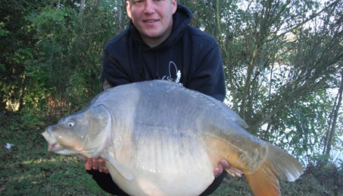 A 38 lb 6 oz carp from Villefond, Oct 2010