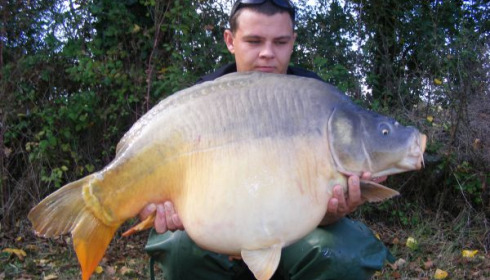 A 34 lb 15 oz carp from Villefond, Oct 2010