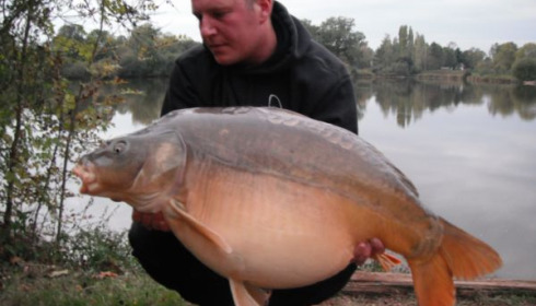 A 34 lb 2 oz carp from Villefond, Oct 2010