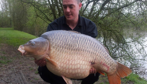 A 50 lb 10 oz carp from Villefond, Arthur the fish, Apr 2012