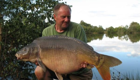 A 37 lb 9 oz carp from Villefond, Paul Cooper, Sep 2010