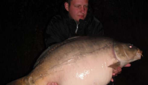 A 37 lb 5 oz carp from Villefond, Oct 2010