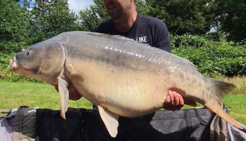 A 53 lb 8 oz fish from Villefond, Mirror, Aug 2021