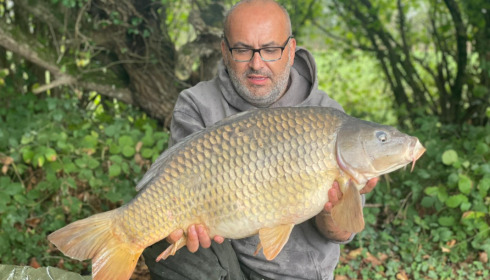A 22 lb 12 oz carp from Villefond, Jason Ellis, Sep 2022