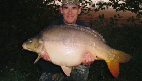 A 32 lb carp from Villefond, Sep 2009