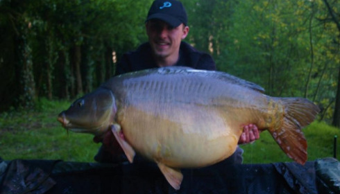 A 47 lb carp from Villefond, Apr 2017