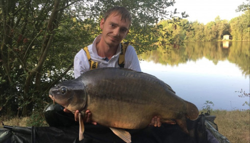 A 41 lb 7 oz carp from Villefond, Aug 2018
