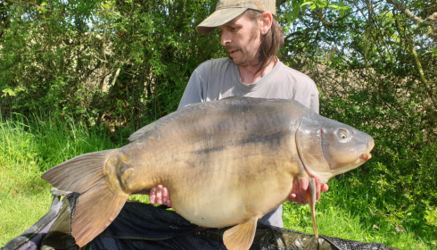 A 59 lb carp from Villefond, Kelvin, Apr 2022