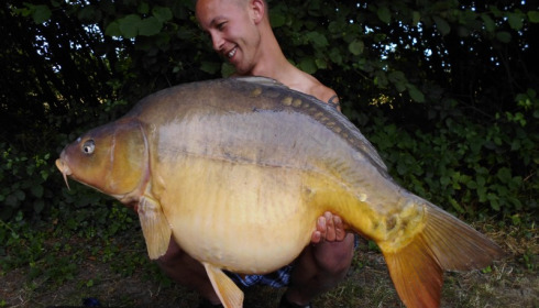 A 40 lb 8 oz carp from Villefond, Libby the fish, Aug 2013