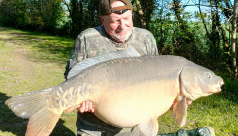 A 57 lb 7 oz fish from Villefond, Mirror, Apr 2023
