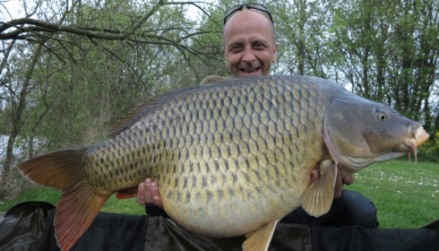 A 38 lb carp from Villefond, Apr 2014