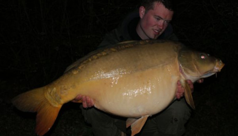 A 39 lb 1 oz carp from Villefond, Mar 2011