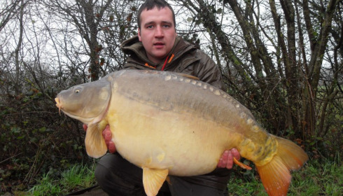 A 42 lb carp from Villefond, Apr 2013
