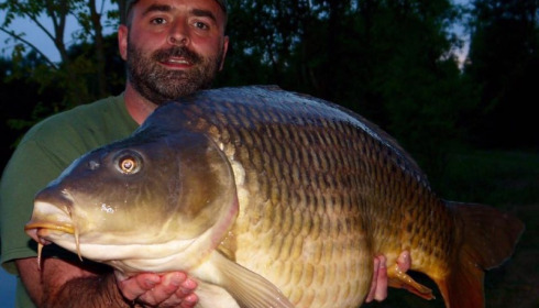 A 32 lb 4 oz carp from Villefond, Oct 2016