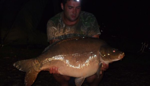 A 40 lb 6 oz carp from Villefond, Aug 2011