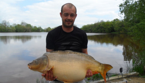 A 41 lb 8 oz carp from Villefond, May 2012