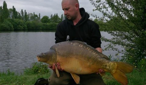 A 41 lb carp from Villefond, May 2013