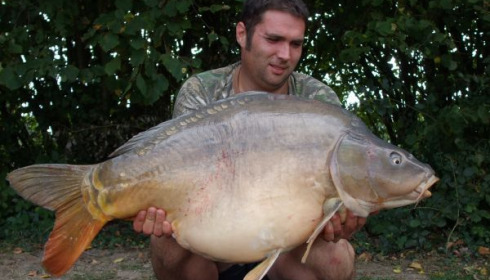 A 45 lb 4 oz carp from Villefond, Bennetts, Aug 2011