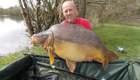 A 37 lb 10 oz carp from Villefond, Apr 2014