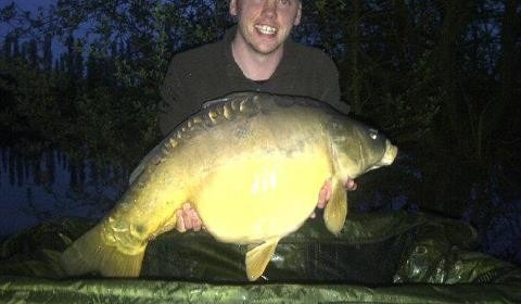 A 40 lb 2 oz carp from Villefond, The Dinosaur fish, Apr 2013