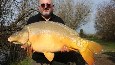 A 42 lb 8 oz carp from Villefond, Feb 2013