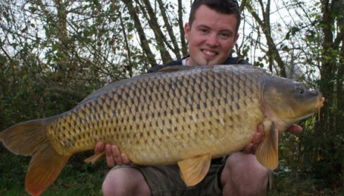 A 22 lb 6 oz carp from Villefond, Mar 2011