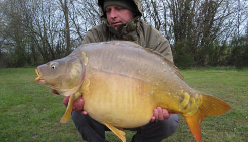 A 35 lb carp from Villefond, Apr 2013