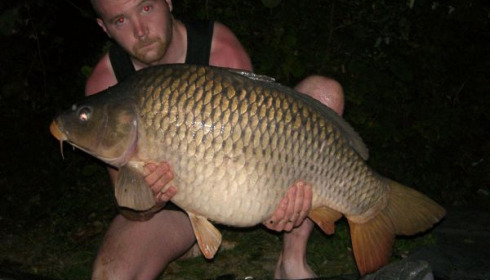 A 32 lb carp from Villefond, Aug 2011