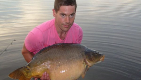 A 36 lb carp from Villefond, May 2009
