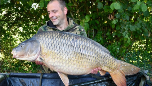 A 43 lb 10 oz carp from Villefond, Big John, Aug 2018