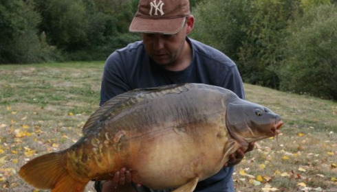 A 38 lb 7 oz carp from Villefond, Guinevere, Jan 2010