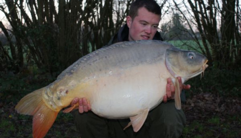 A 37 lb 12 oz carp from Villefond, Mar 2011