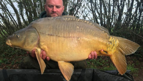 A 31 lb 8 oz carp from Villefond, Apr 2016