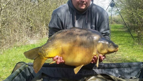 A 36 lb carp from Villefond, Apr 2016
