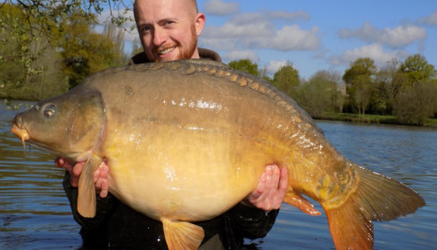 A 49 lb 8 oz carp from Villefond, May 2016