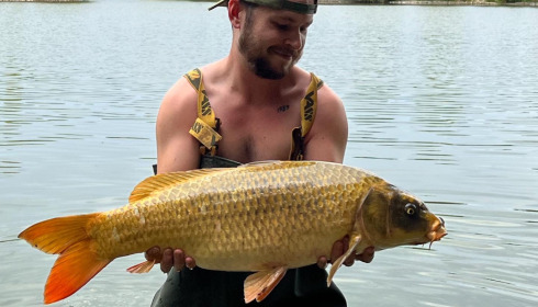 A 20 lb 2 oz carp from Villefond, Tony Wickins, Aug 2022