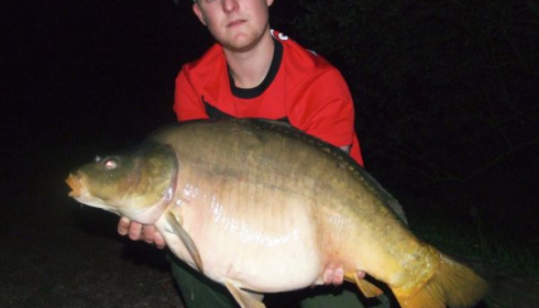 A 27 lb carp from Villefond, May 2010